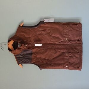 Class/Club Size 18/20 Brown Vest